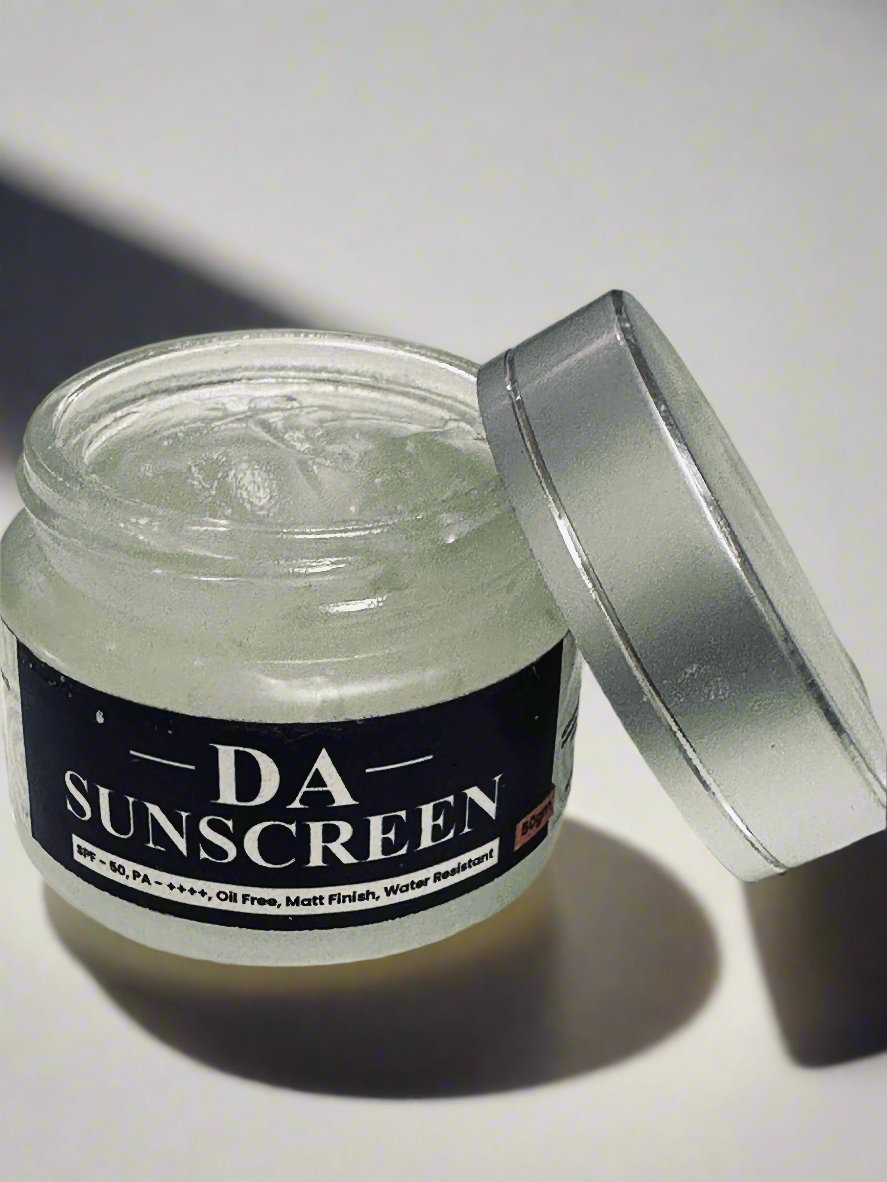 Sunscreen : Sun Safe, Skin Strong, Game On