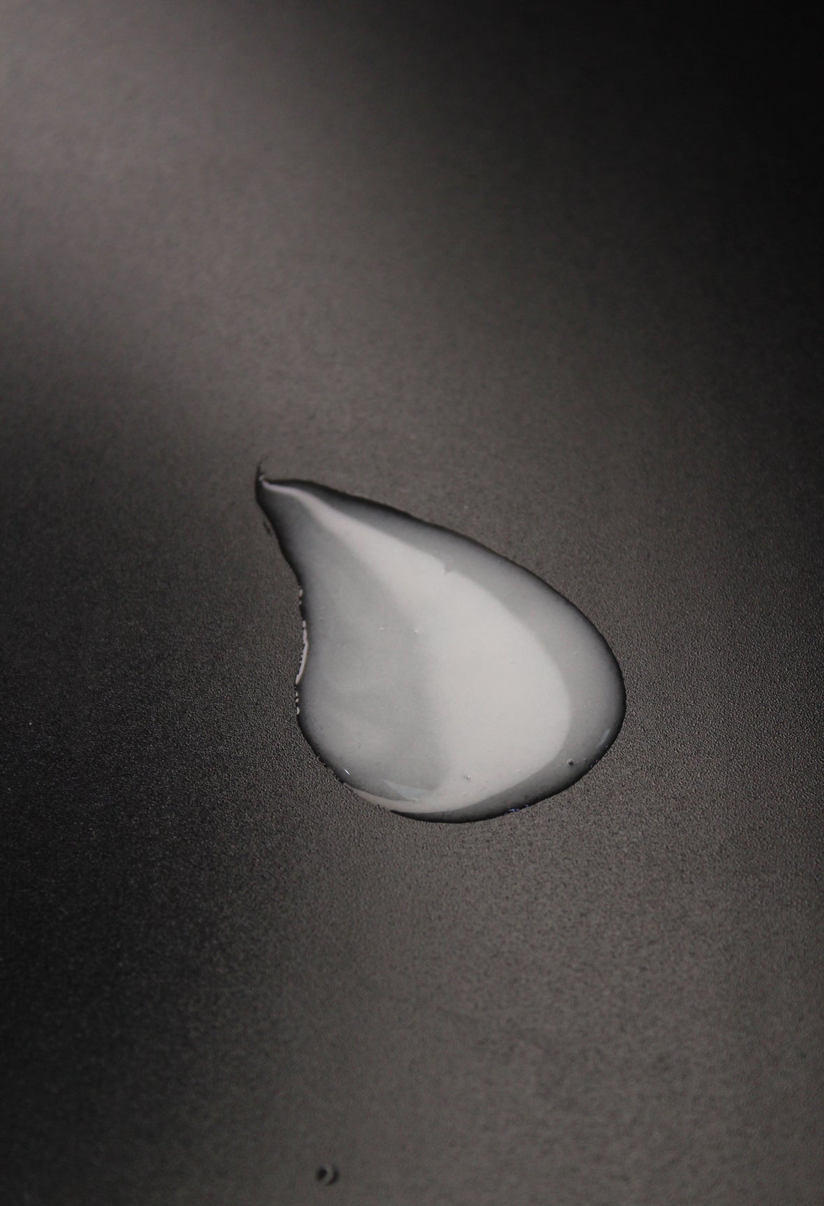 Pigment Serum : Lighten Skin, Lifts Spirits